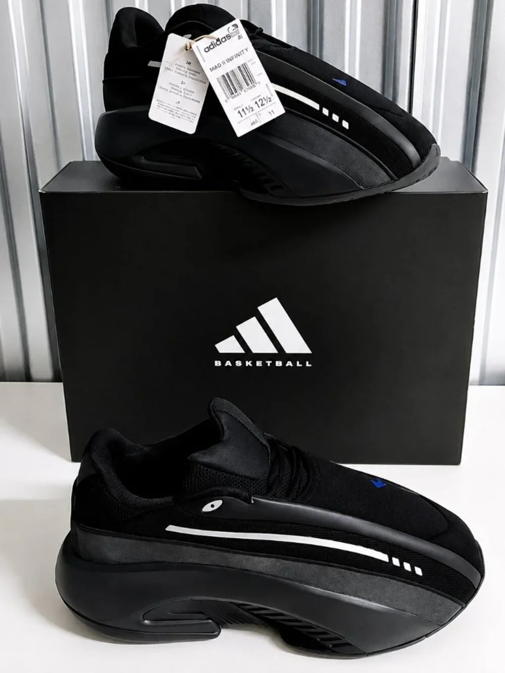 Adidas Mad IIInfinity 'Black Carbon' Mens Size 11.5 Sneakers Basketball IG7941